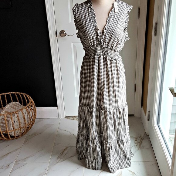 Max Studio Dresses & Skirts - NWT! BOHO Check SLEEVELESS Maxi DRESS Max STUDIO